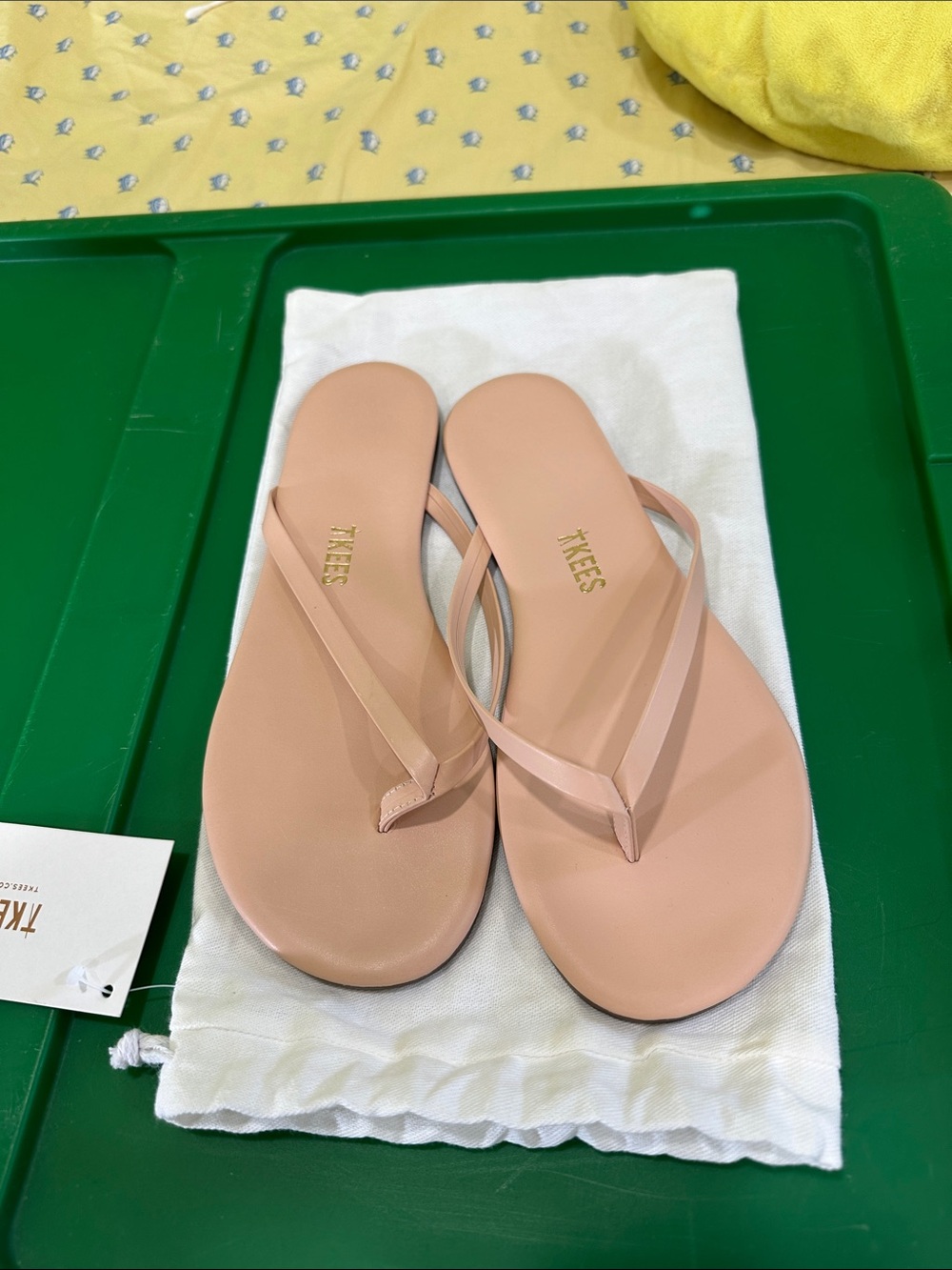 TKEES Women’s Rose/Rose size USA 6 / EUR 36